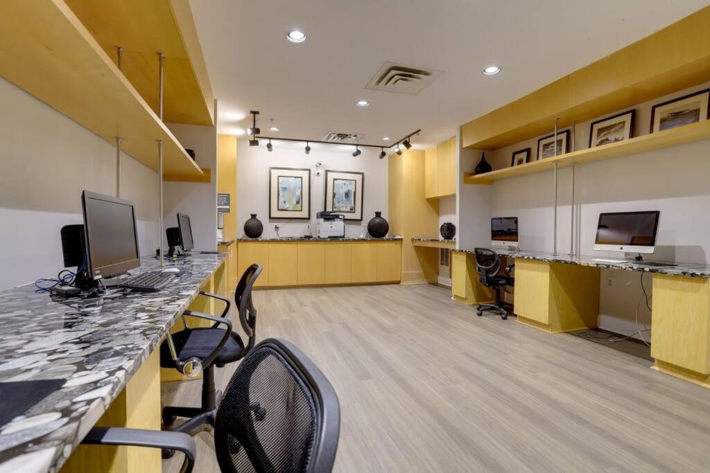 Fantastic 1 Bedroom Condo At Ballston With Gym Arlington Zewnętrze zdjęcie